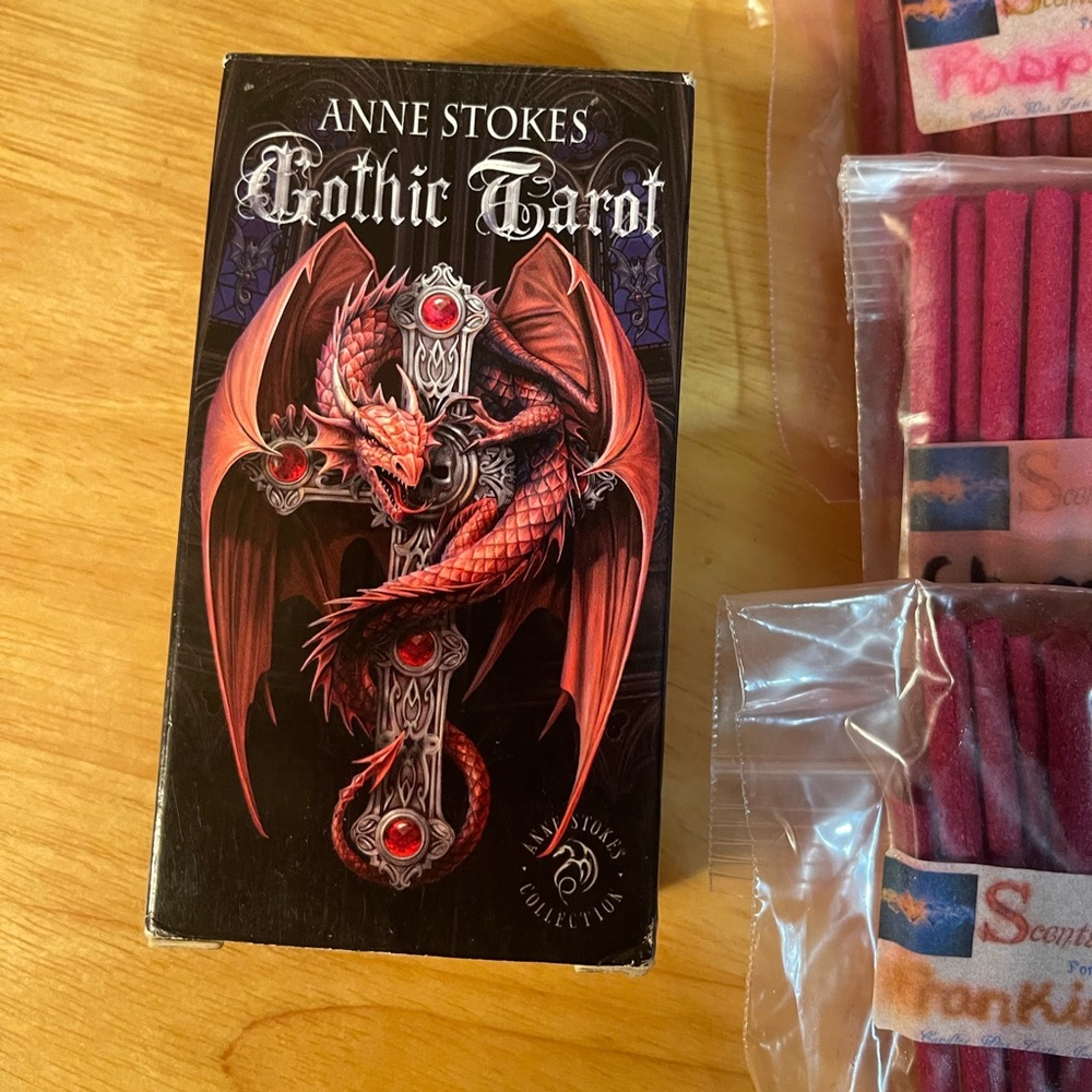 Anne Stokes Gothic Tarot deck and incense bundle - Picture 2 of 3